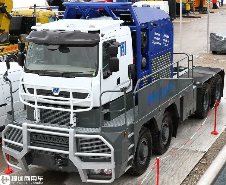 这还是卡车吗1150马力外观大如火车头尼古拉斯tractomas重型牵引车