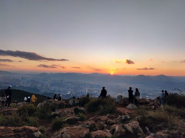 即将进入封山期了,我们再爬一次昆明长虫山,感觉不错