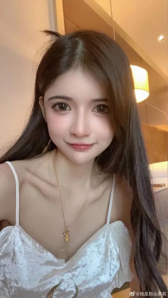 狗头萝莉声称自己不会生小孩,自曝婚后可三人行,网友:女菩萨说什么都