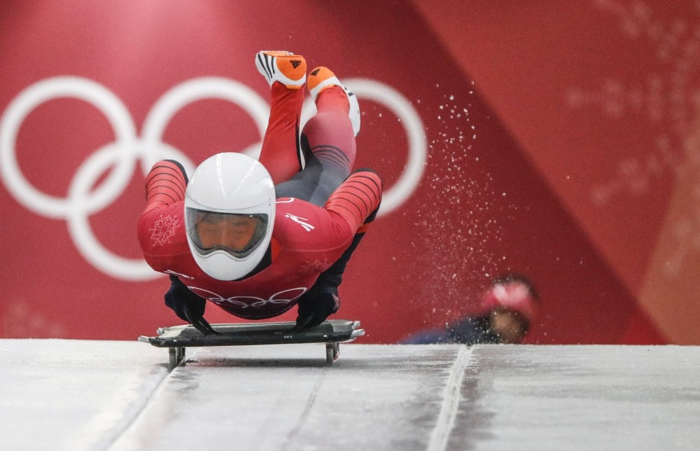 在2018年平昌冬奥会钢架雪车比赛中,耿文强以总成绩3分24秒65获得第13