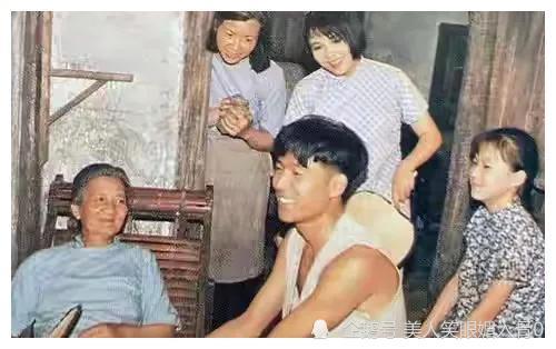 谢园至死无儿无女,去世一年多后,"小娇妻"邱悦后悔了