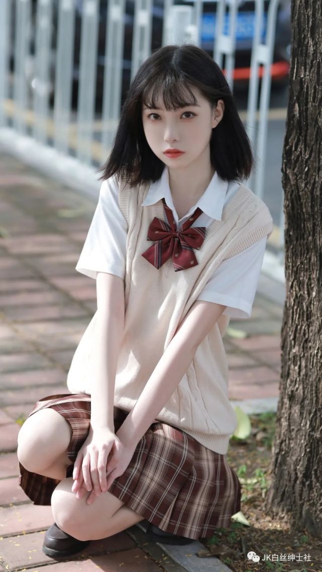 jk少女:你是落日弥漫的橘,天边透亮的星