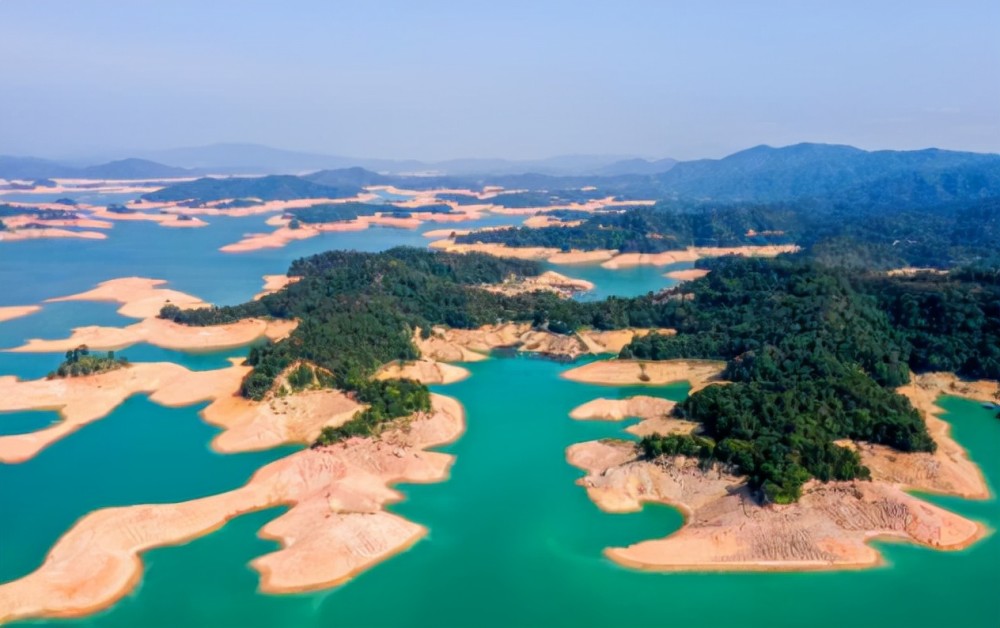 万绿湖,华南最大人工湖,超越西湖美景,素有"广东千岛湖"之称!