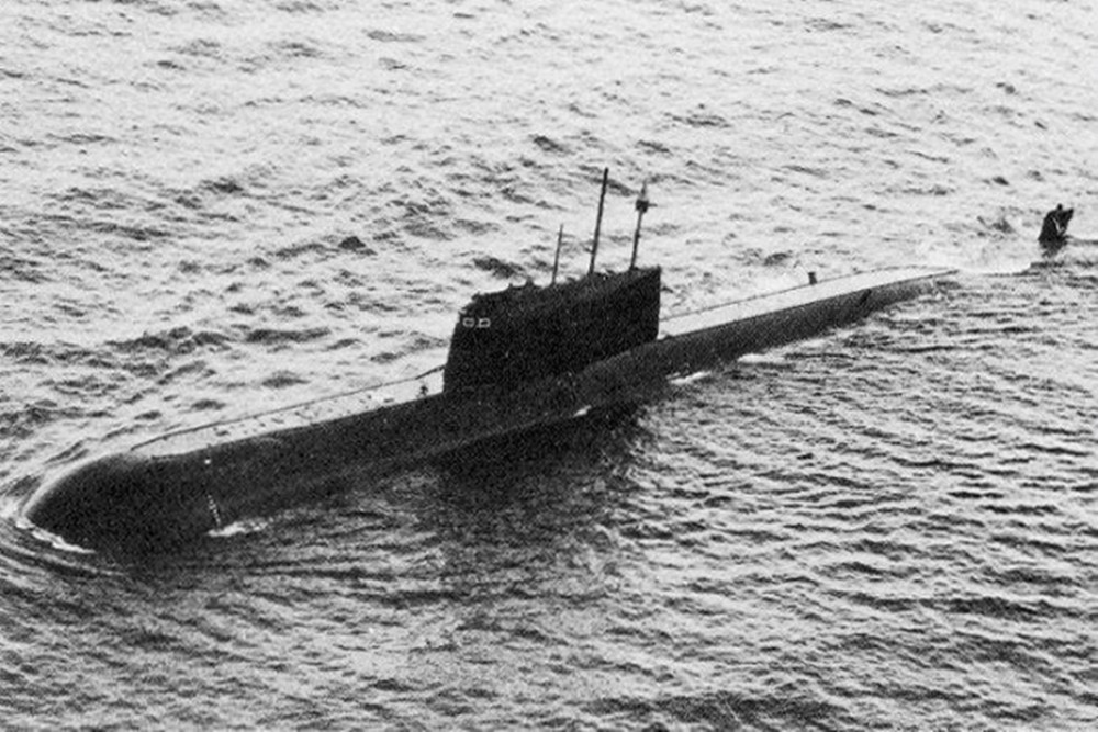 共青团员号核潜艇葬身海底艇长如果违反一个条令就可挽救多人