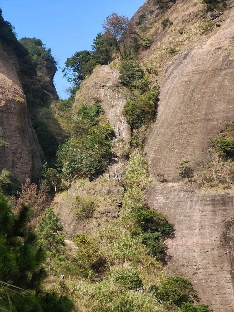 这样的桂平麻垌白石山,你们见过吗?大批媒体人士赶来!