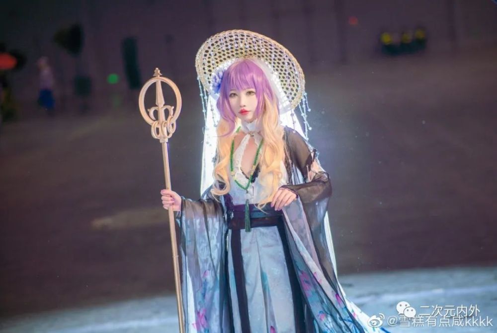 cos场照～《东方》圣白莲