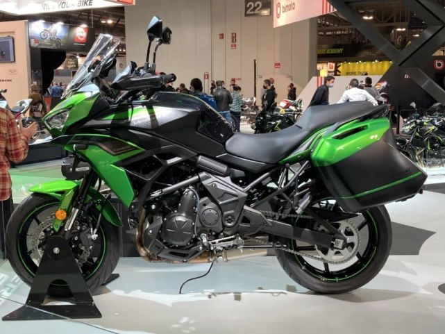 米兰车展|川崎versys 650异兽改款,加入牵引力控制,全彩液晶仪表