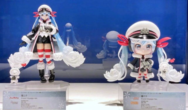 雪初音官方视觉图,画师设计全员舰长装,2022款雪初音可爱超标