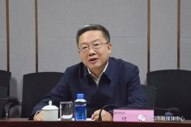 市领导会见华为公司客人