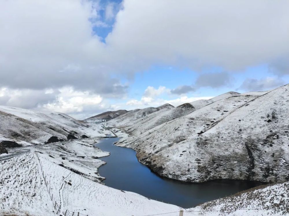 会泽大海草山下雪啦!超美雪景来袭