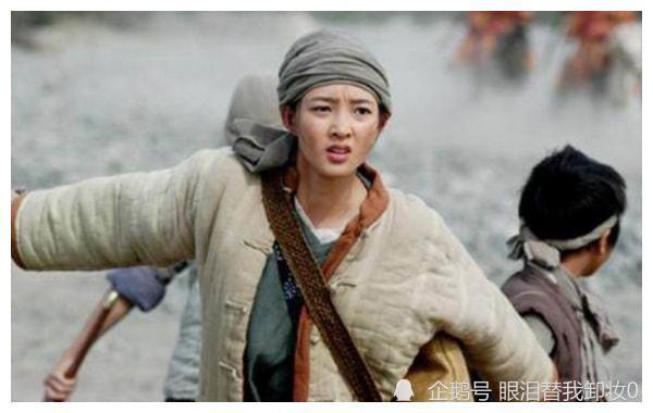 第一部剧,就出演了徐克的影视剧《七剑下天山》 作为演员,王丽坤的