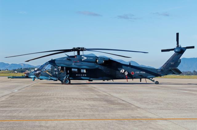 25架uh-60j多用途直升机(图中展示1架)日本航空自卫队战机欣赏日本