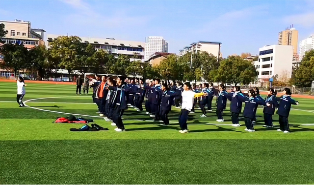 同台切磋展风采示范引领促成长怀化市第三中学第十四届教育教学质量