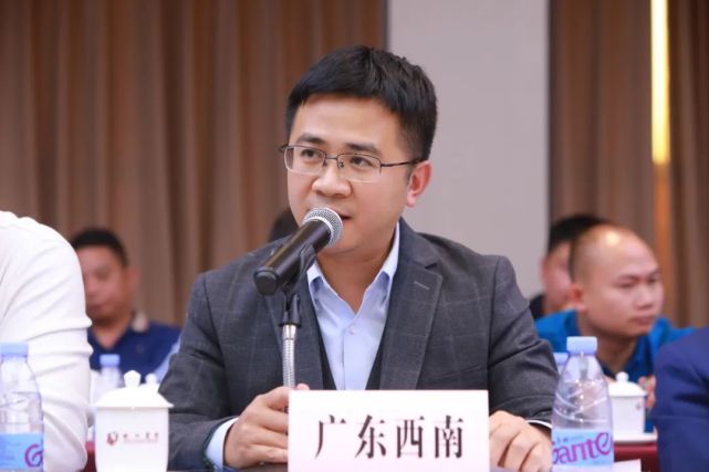 化州市建筑业大亨集会,有什么动作