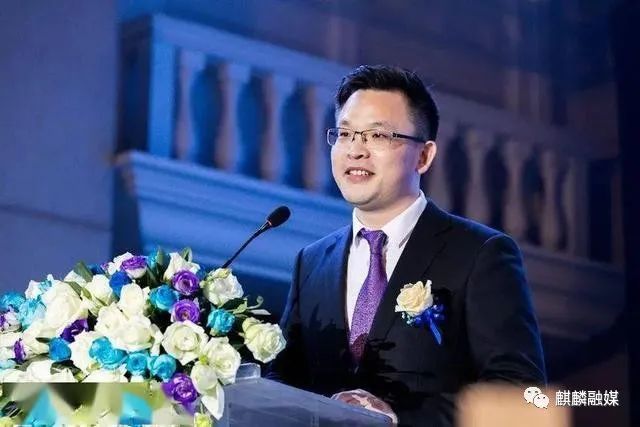 出生在富源县的一个偏远的小山村,家里一共有6个孩子,孔令涌排行老四