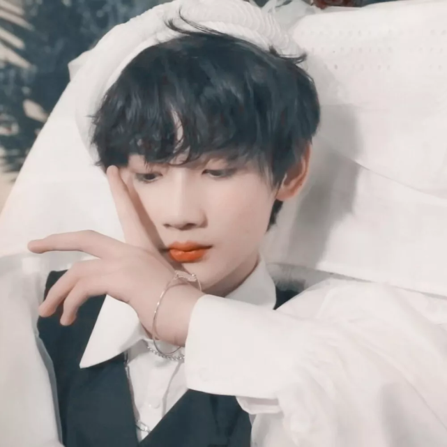 tf三代头像 tf家族 赵冠羽 朱志鑫 左航 童禹坤 邓佳鑫 余宇涵