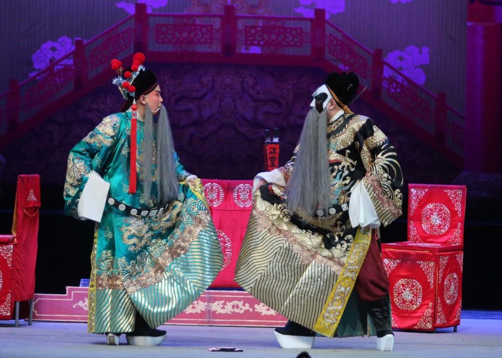 长治市上党梆子剧团展演明代故事戏汉阳堂精彩上演