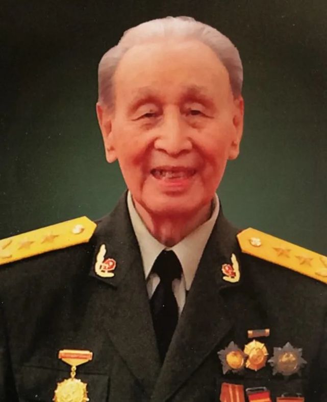 "万岁军"第九任军长,61岁任武警司令员,66岁授中将,享年96岁