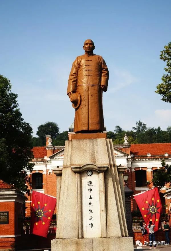 武汉市,辛亥革命博物馆,孙中山铜像.
