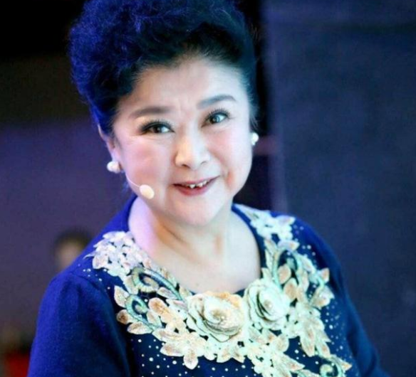 "大辣椒"李静:照顾瘫痪在床的丈夫,把公公婆婆当亲父母对待