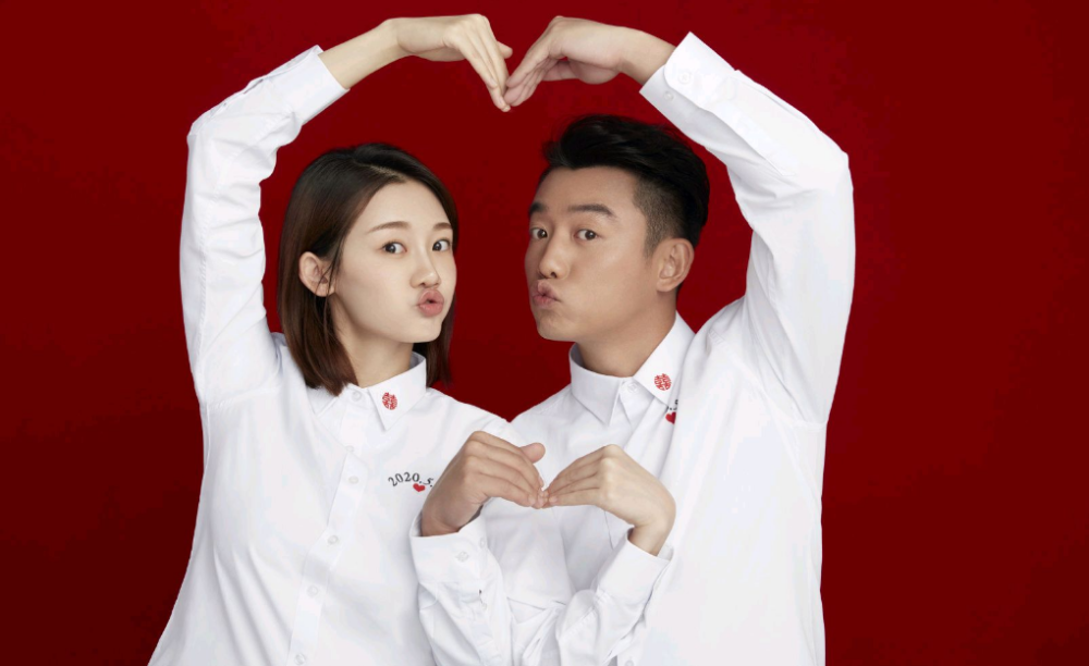 石凯订婚宴正面照曝光，幸福时刻的见证