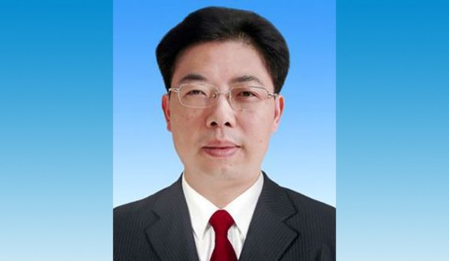 徐海荣任南宁市委书记曾任重庆市委常委乌鲁木齐市委书记