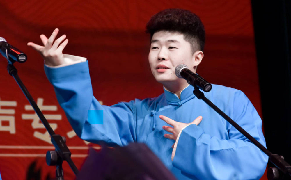 德云社里欢乐多阎鹤祥发照片晒猫评论区却被周九良刷屏了