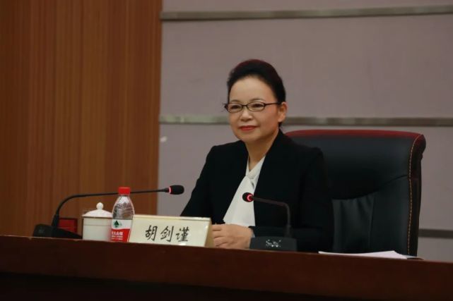 市委常委,宣传部部长胡剑谨赴温州职业技术学院宣讲党