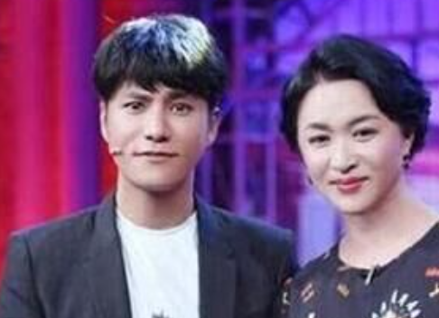 看着金星有些质疑,陈坤还补充道"骗你是小狗!