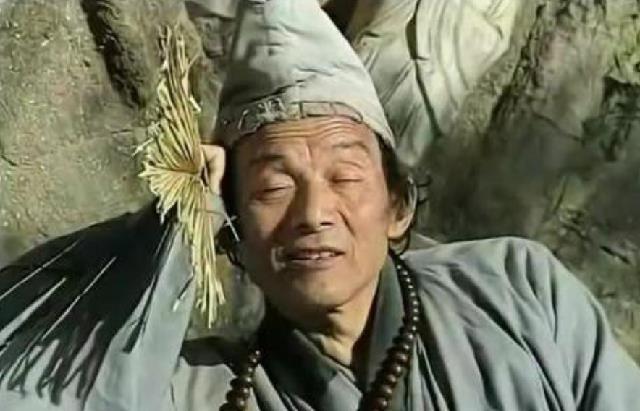 直到1985年,已年过半百的游本昌因主演了8集经典电视剧《济公》而开始