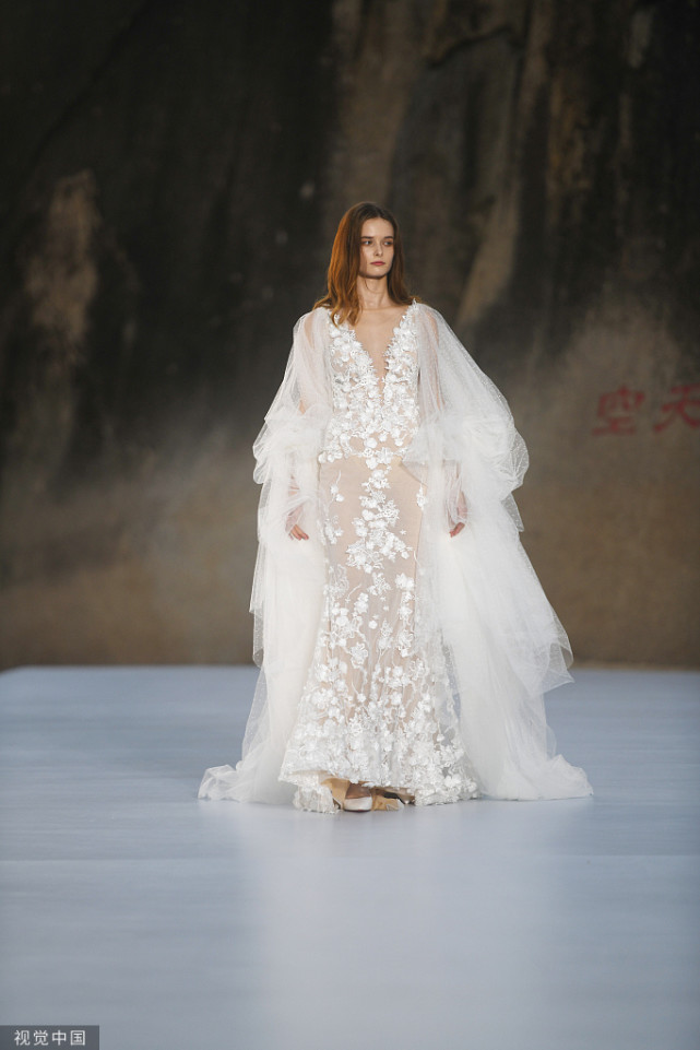 galia lahav 2022ss 高定系列婚纱大秀. (来自:经典与时尚)