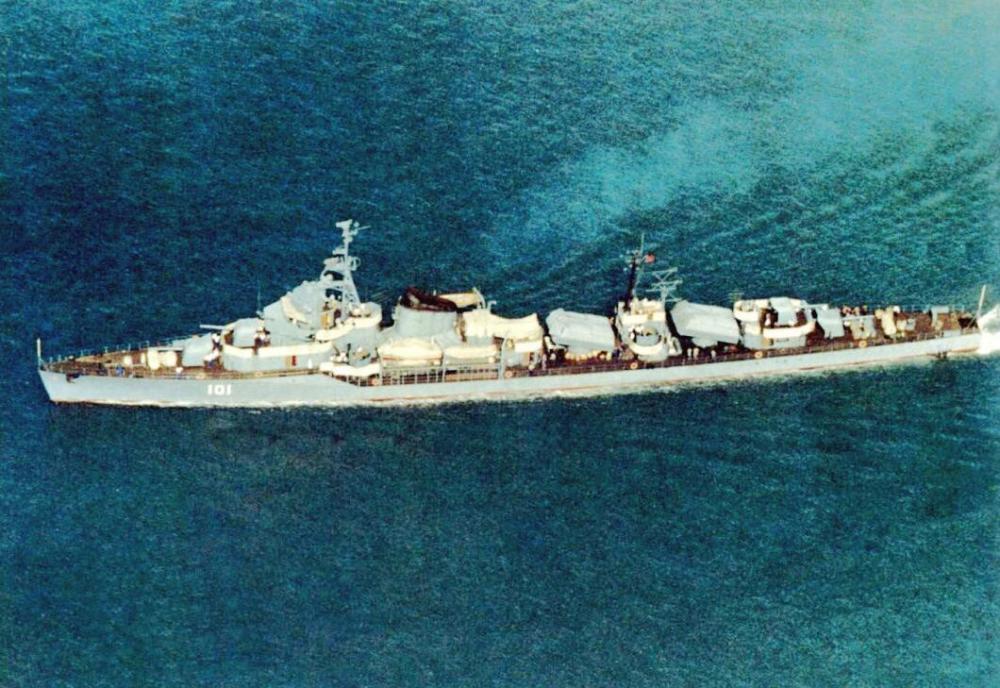 中国海军二十五年变化:1996年与2021年中国驱逐舰现状和作战对比