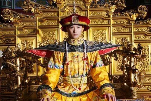 嘉庆问县令你父亲是谁县令报出父亲名字后嘉庆连升三级