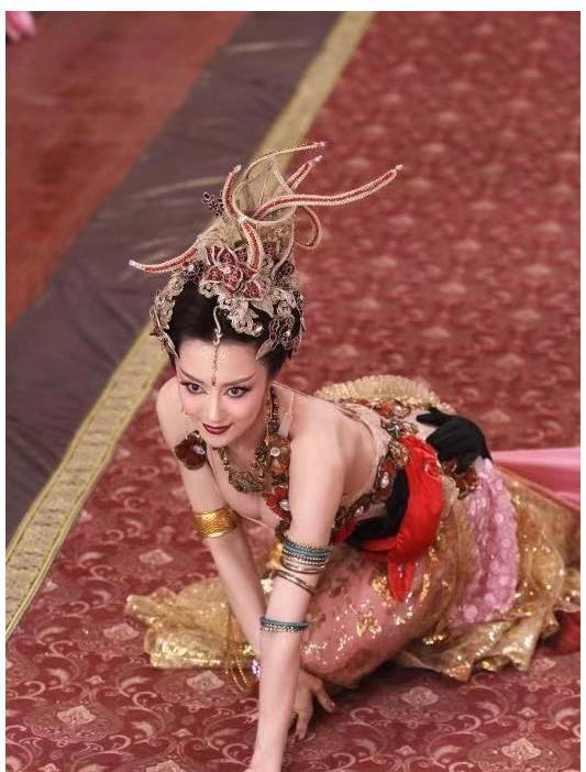 李依晓,2015剧版《封神英雄》饰演苏妲己.