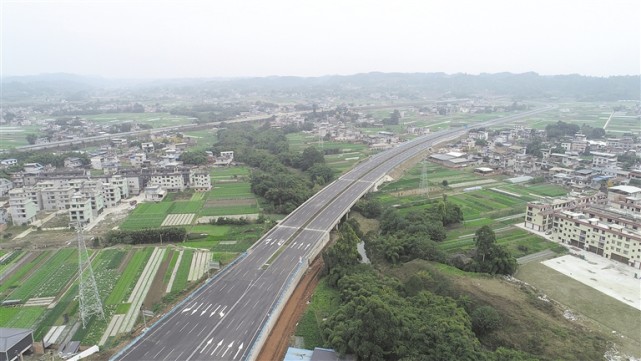11月30日,记者从市交通运输局获悉,我市挂图作战重点项目省道308线改