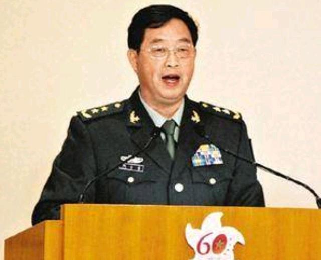 他曾任广州军区司令员,邓公称"娃娃连长,66岁上将,今年94岁