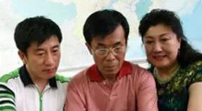 这个女人就是高秀敏的外甥女王红梅,高秀敏对这个外甥女比自己的亲
