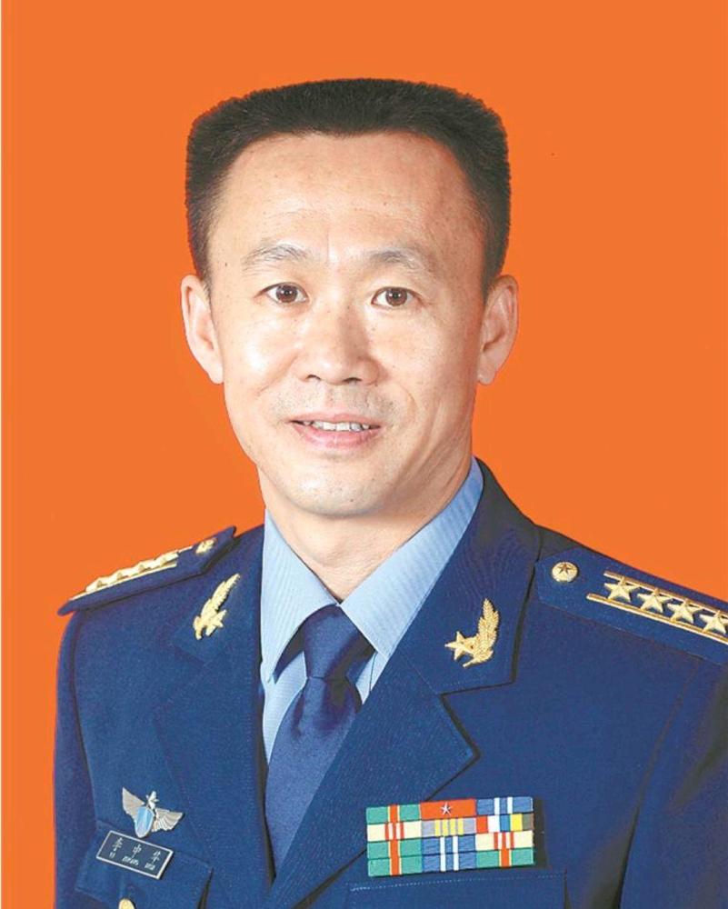 解读空军大校飞行员相当于什么级别转业后享受什么待遇