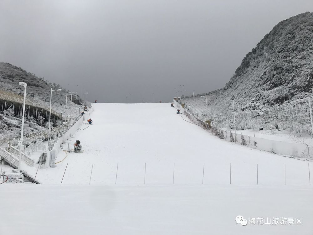 滑雪季预告 | 凛冬已至 梅花山国际滑雪场终于又要和大家见面啦!