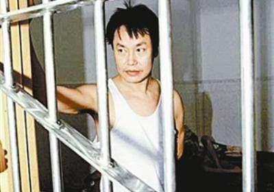 香港悍匪张子强,三次作案共抢了18亿赃款,被枪毙后家人今何在?