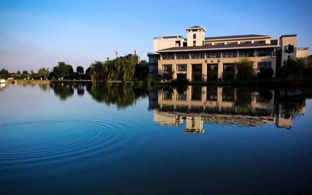 南京财经大学和南京审计大学怎么选