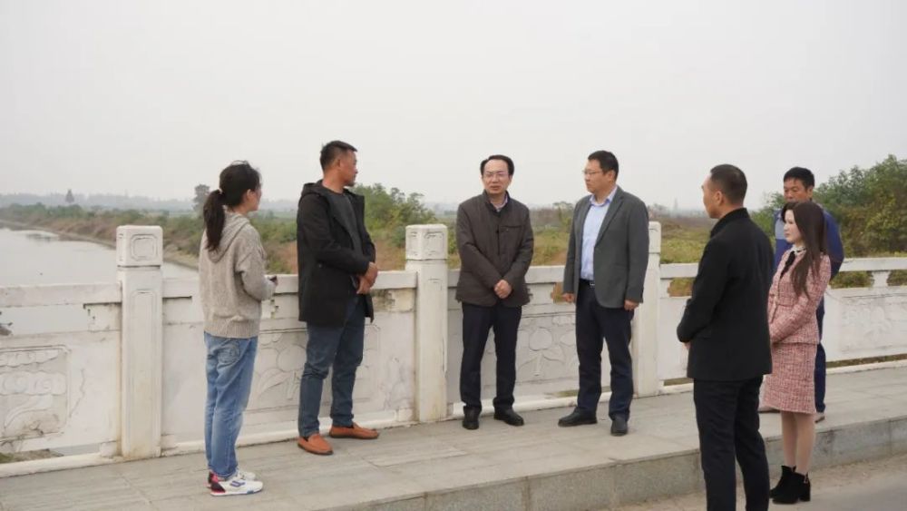 漆俊同志带队巡查包保河段