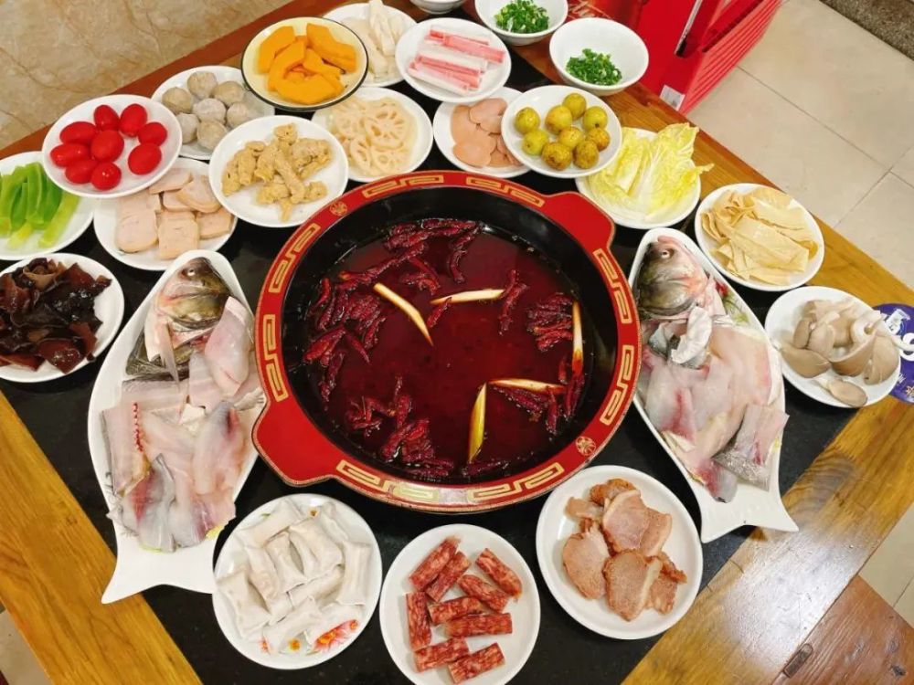 还原地道的鱼火锅风味,自助鱼火锅来袭!