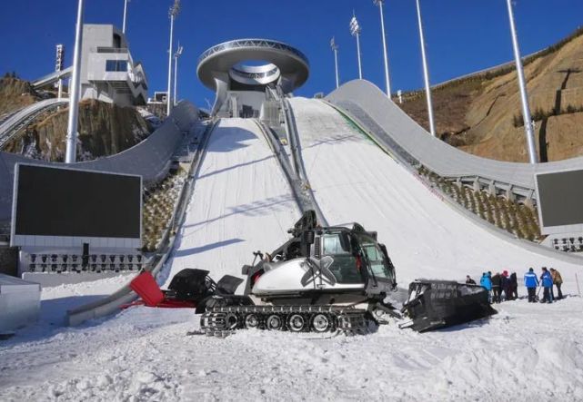 "雪如意"将用最好状态迎接冬奥——访国家跳台滑雪中心主任王波