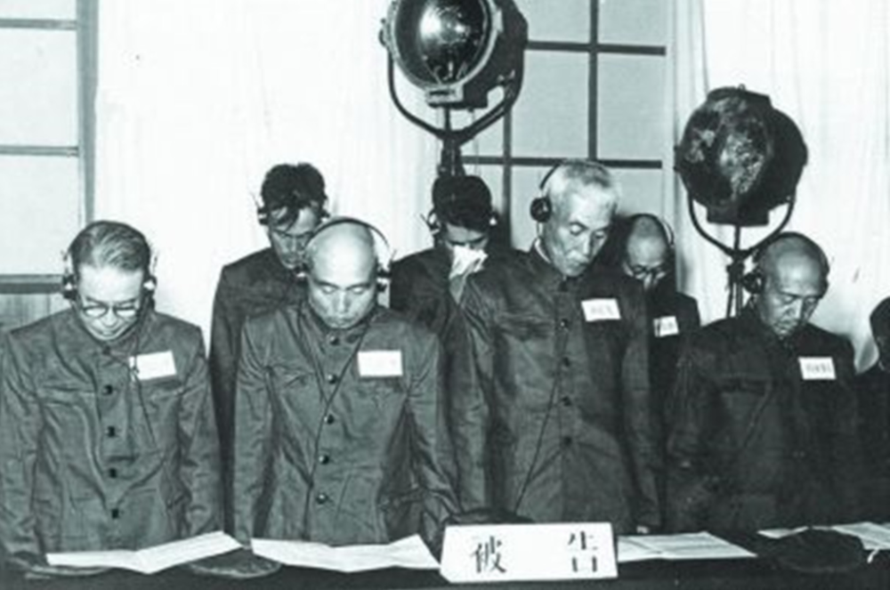 日本战犯藤田茂在中国坐牢7年死时为什么穿周总理送的中山装