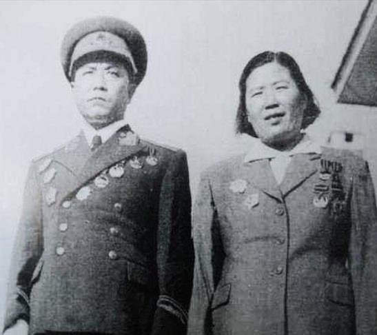 李赤然从小学老师到开国少将原南京军区空军第一副政委