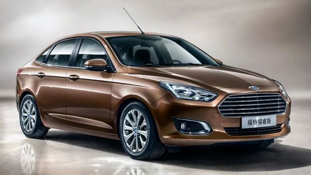 在2014年北京车展上,福特全新紧凑型轿车福睿斯正式发布,并在同年的