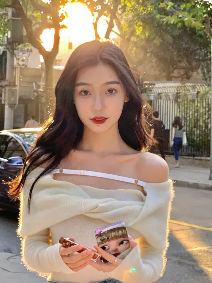 omg10个辣妹6个在学易梦玲当原相机美人不难