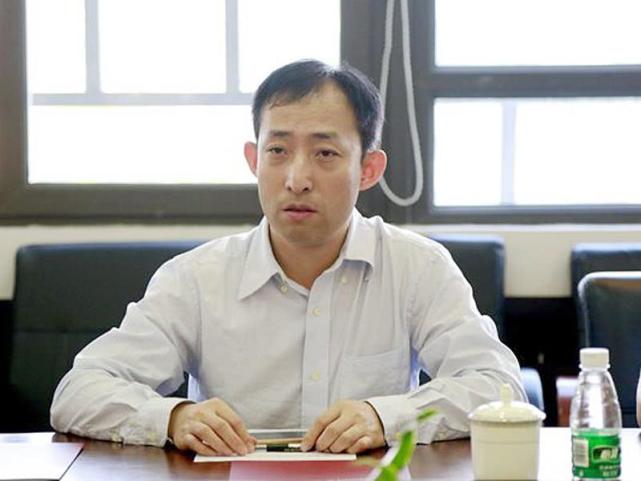哈工大博導“走紅”，第一學歷為中專，10年時間成為大學教授！