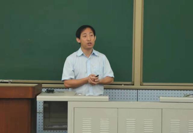 哈工大博導“走紅”，第一學歷為中專，10年時間成為大學教授！